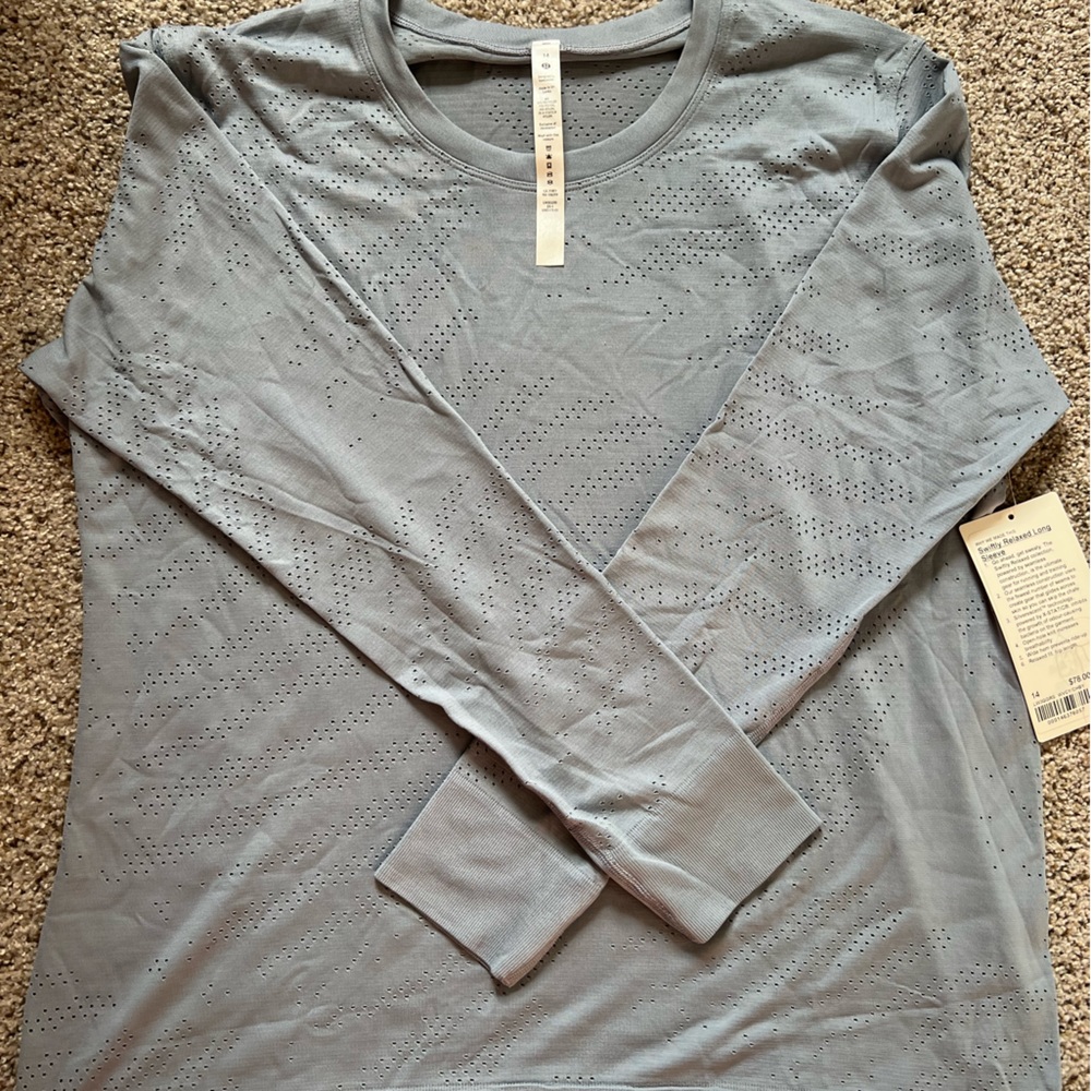 Swiftly Relaxed Long Sleeve